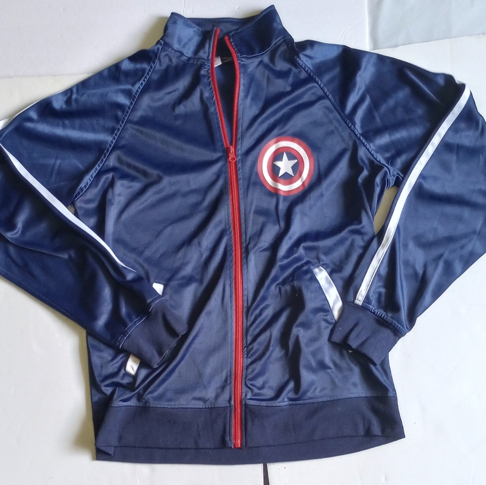 Captain America Large light zip up jacket with pockets.